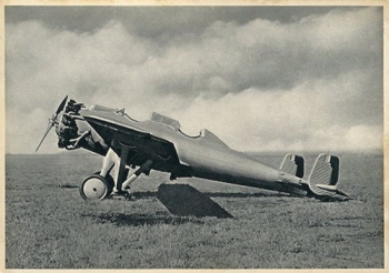 Junkersarbeit - Qualitätsarbeit! - Bild Nr. 38: Ganzmetall-Flugzeug Junkers-Ju 47 K Baujahr 1932