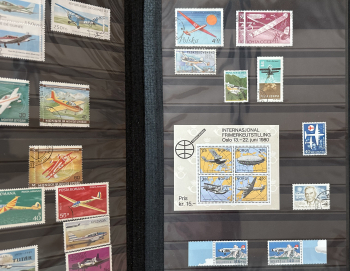 Album mit Luftfahrt-Briefmarken