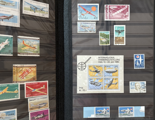 Album mit Luftfahrt-Briefmarken